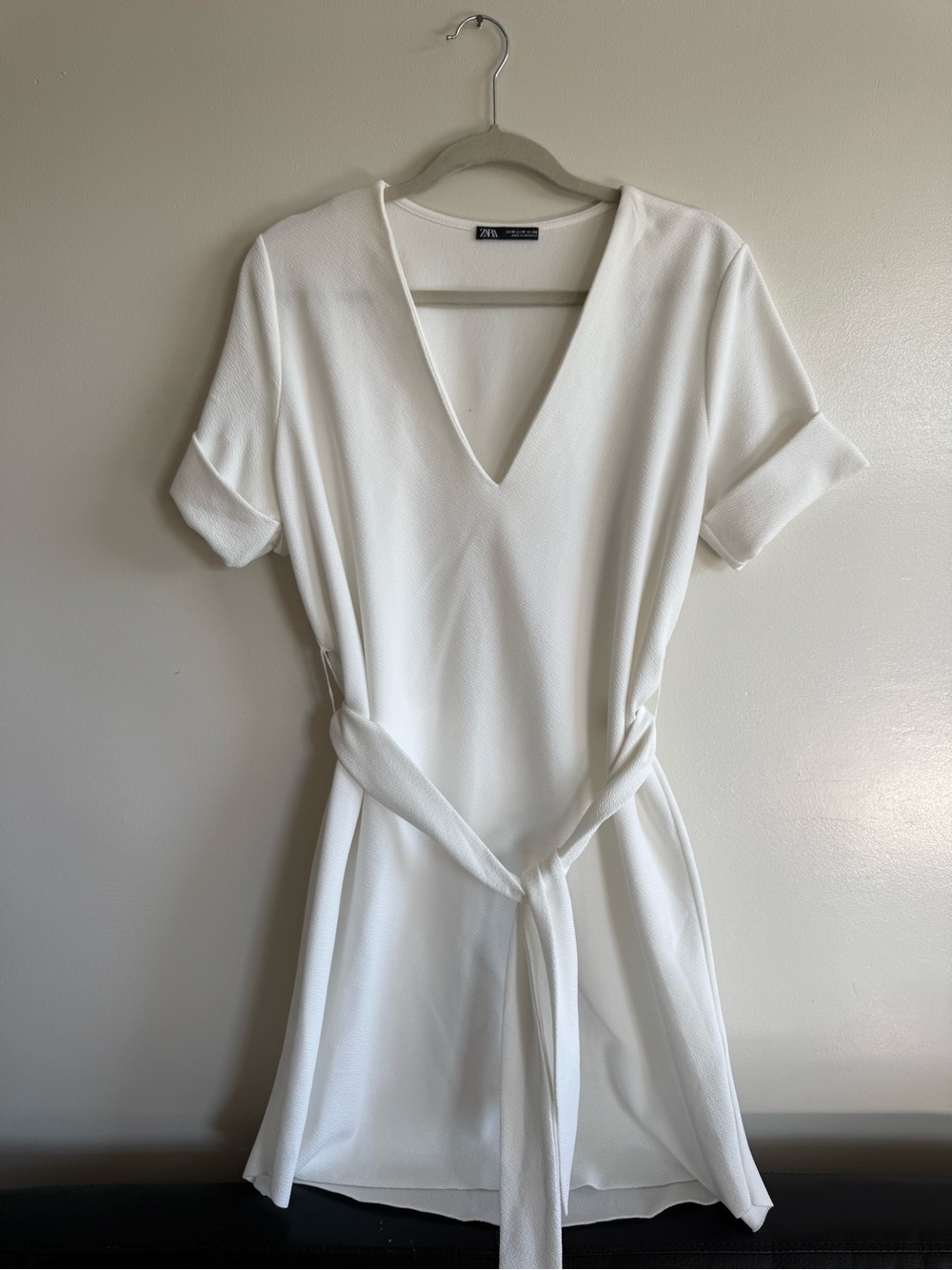 Zara White V-Neck Short-Sleeve Belted Mini Dress